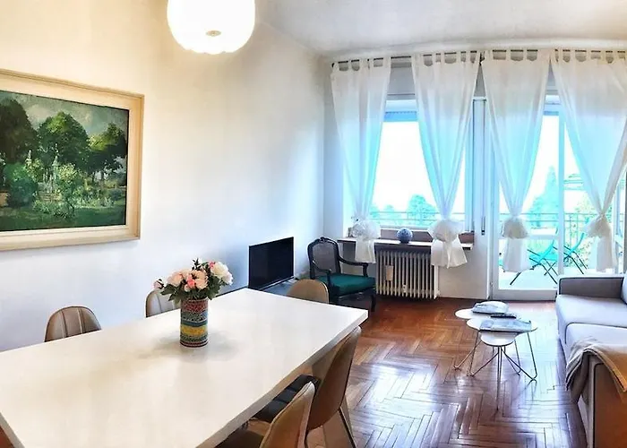 Bella * Stresa